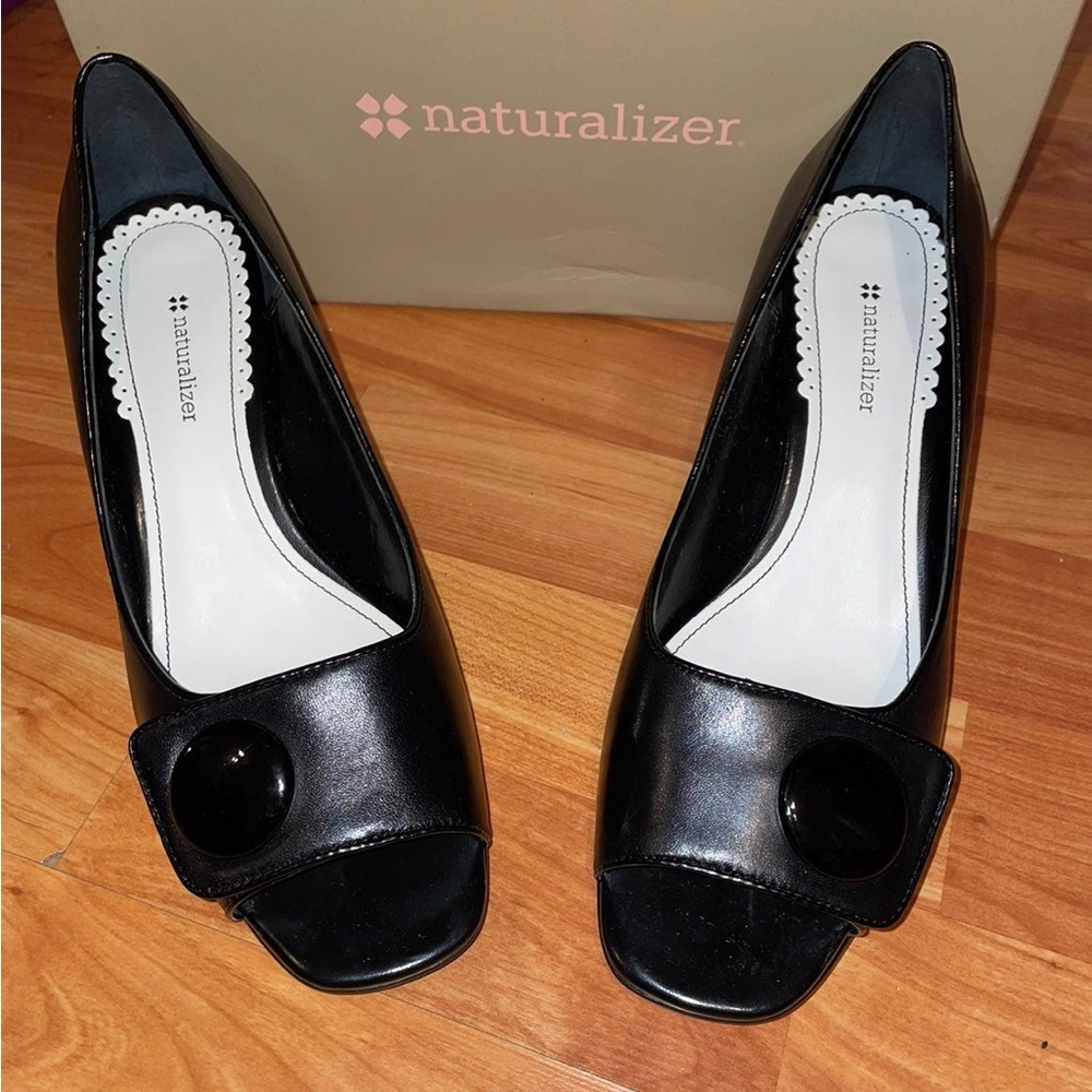 Black open toe Heels